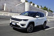 Jeep Compass: das neue Kompakt-SUV mit höchster 4x4 Fähigkeit, ausgezeichneter Fahrdynamik und einzigartigem, authentischem Jeep-Design