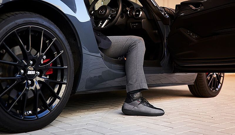 Mazda und Mizuno entwickeln Fahrerschuh im Kodo Design