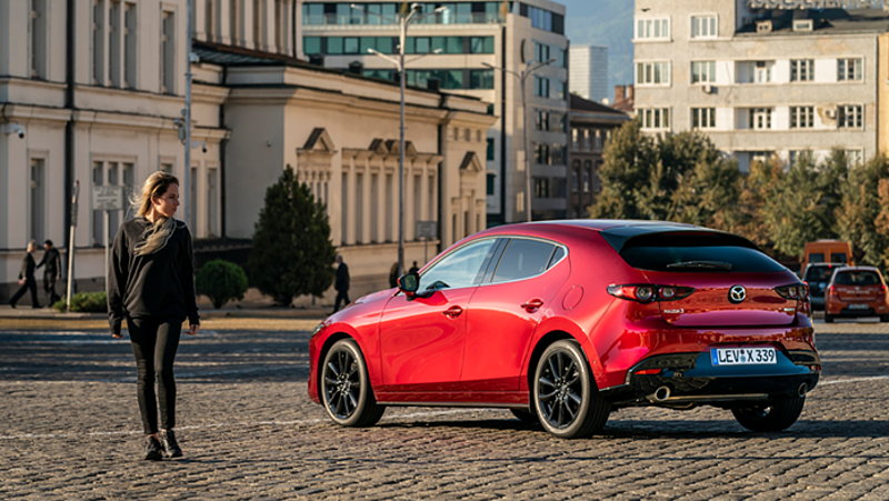 Expertinnen aus über 30 Ländern wählten Mazda3 zum besten Auto der Welt