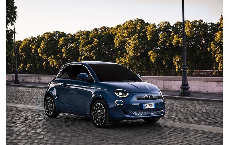 FIAT 500 - DER NEUE "LA PRIMA" JETZT AUCH ALS LIMOUSINE
